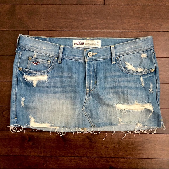 Hollister Light Wash Distressed Denim Mini Skirt 7 - Picture 1 of 8
